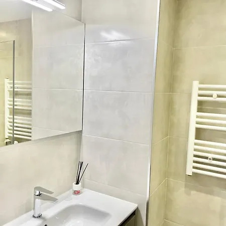 San Lorenzo Playa. Vistas Al Mar. *