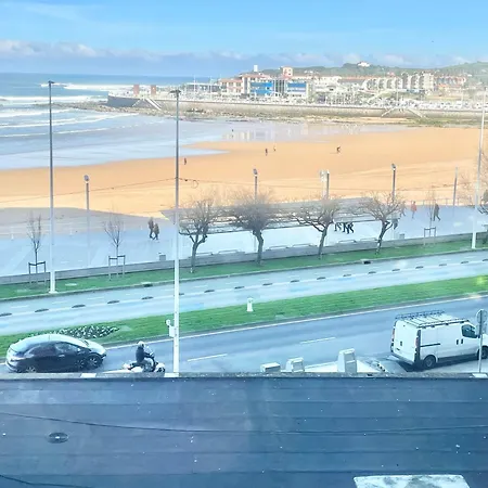 San Lorenzo Playa. Vistas Al Mar. Gijón