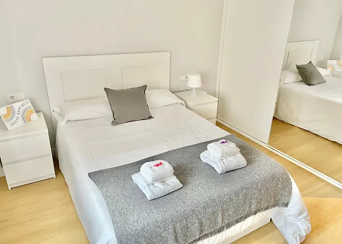 San Lorenzo Playa. Vistas Al Mar. * Χιχόν