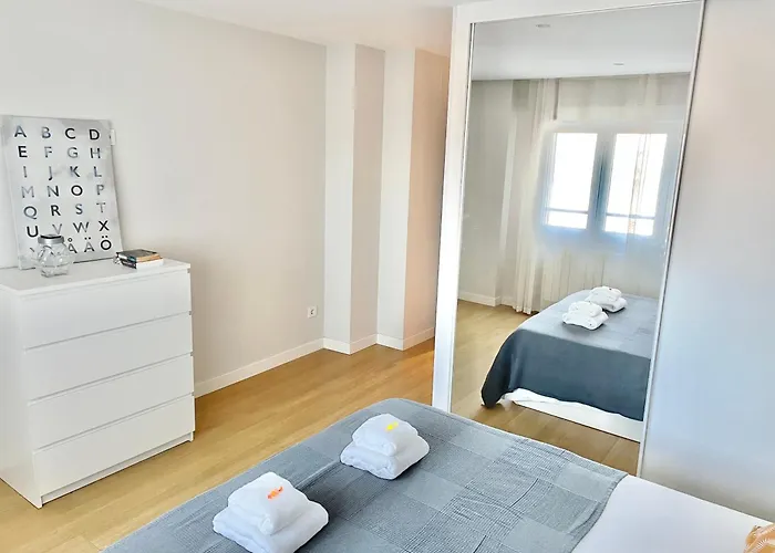 Апартаменти San Lorenzo Playa. Vistas Al Mar. Хіхон